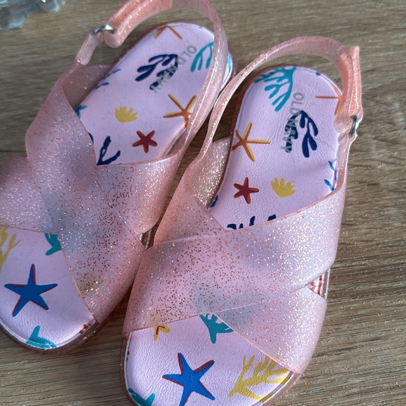 Old Navy toddler size 9 sandals pink glitter - Picture 2 of 4